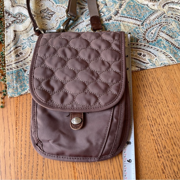 Mosey Life quilted bag convertible crossbody wristlet purse Removable straps - Picture 8 of 11